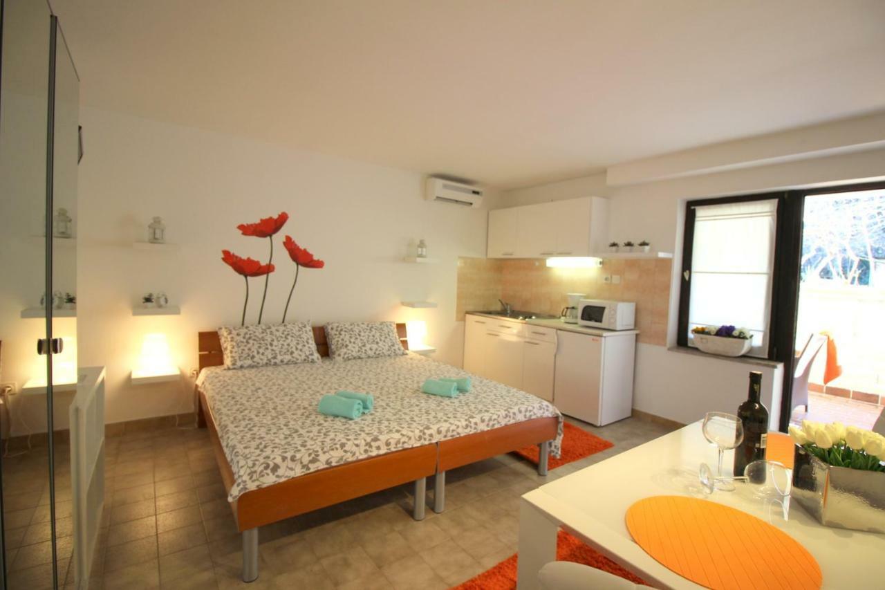 Apartments Sabina Porec Ngoại thất bức ảnh